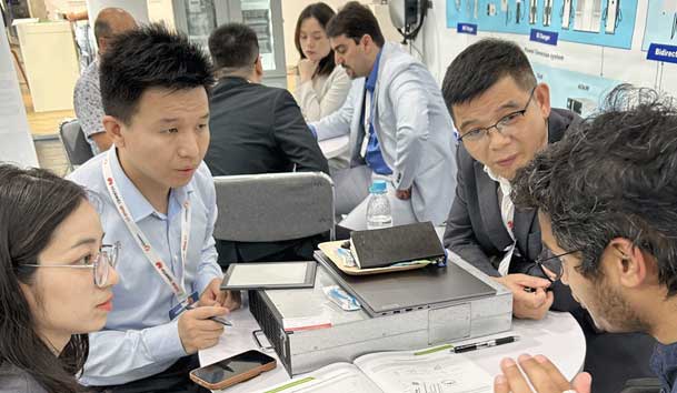 鴻嘉利閃耀2024歐洲智慧能源展丨聚焦創(chuàng)新技術(shù)，共筑全球碳中和未來(lái)(圖11)